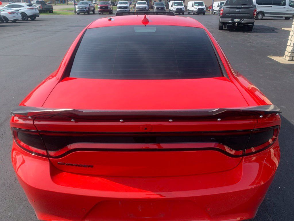 Used 2016 Dodge Charger R/T Scat Pack w/ Technology Group RWD image 5