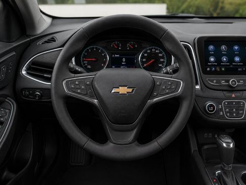Used 2024 Chevrolet Malibu LS FWD image 14