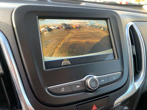 Used 2019 Chevrolet Equinox LT image 14