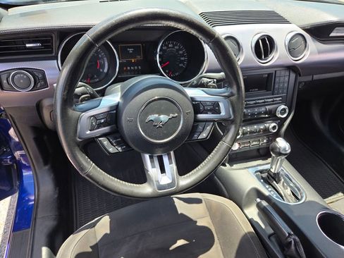 Used 2016 Ford Mustang GT w/ Black Accent Package RWD image 5