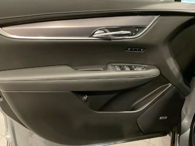 Certified 2024 Cadillac XT6 Luxury AWD/4WD image 10