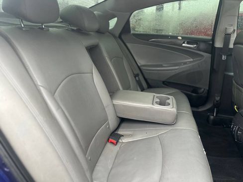Used 2012 Hyundai Sonata Limited w/ Navigation Pkg FWD image 27