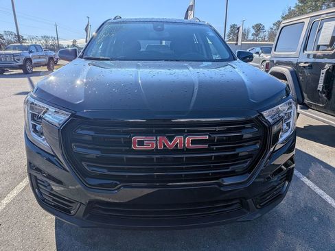 Certified 2024 GMC Terrain SLE w/ Elevation Edition image 14