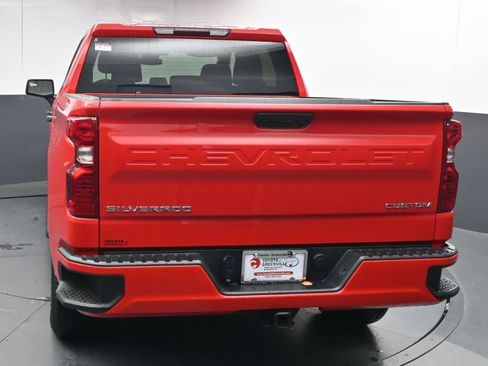 Used 2025 Chevrolet Silverado 1500 Custom image 7