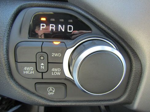 New 2026 RAM 1500 Express AWD/4WD image 29