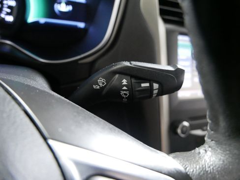 Used 2014 Ford Fusion SE w/ Equipment Group 202A image 30