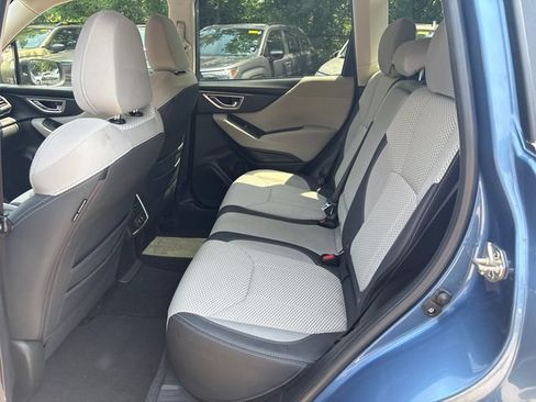 Used 2020 Subaru Forester Premium AWD/4WD image 17
