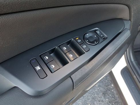 New 2026 Kia Sportage EX image 15