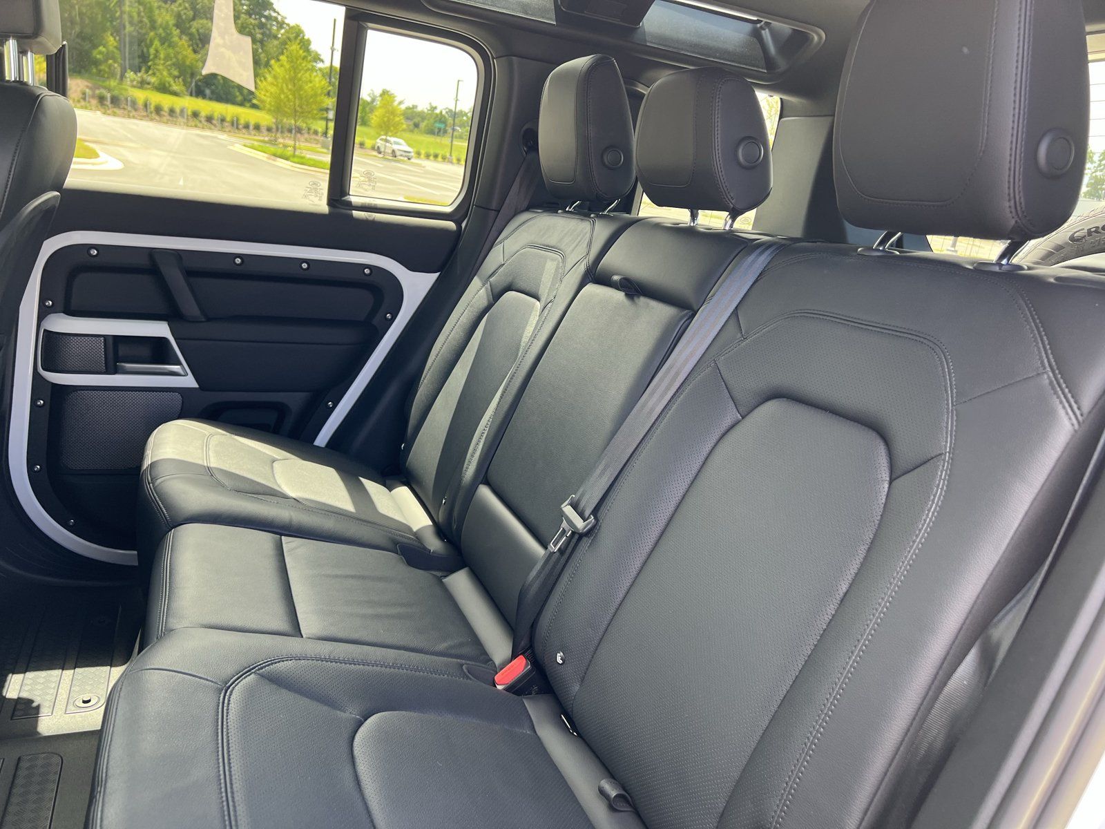 Used 2024 Land Rover Defender 110 S AWD/4WD image 31