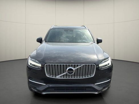 Used 2017 Volvo XC90 T6 Inscription w/ Vision Package image 2