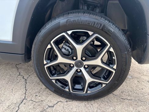 Used 2025 Jeep Compass Limited AWD/4WD image 31