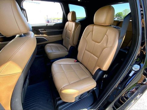 Used 2021 Kia Telluride SX w/ Towing Package image 23