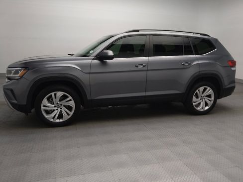 Used 2021 Volkswagen Atlas SE w/ Towing Package FWD image 2