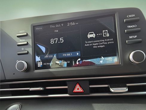 New 2025 Hyundai Elantra Blue image 19