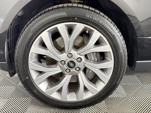 Used 2019 Land Rover Range Rover Supercharged AWD/4WD image 36