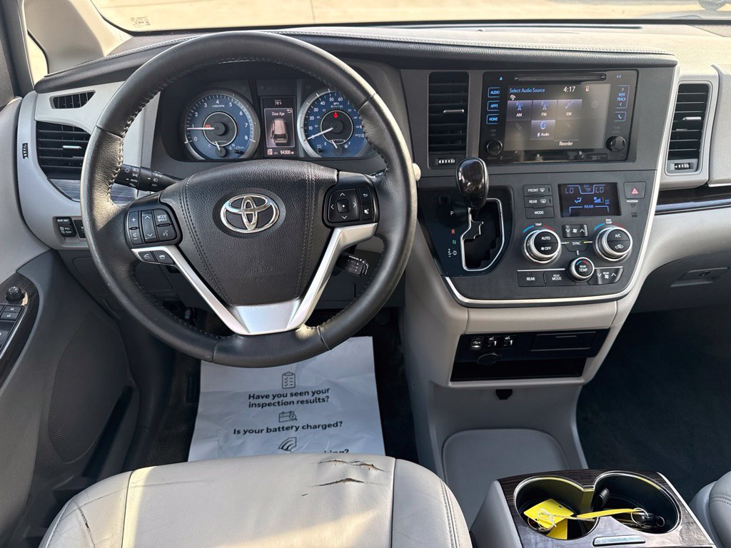 Used 2015 Toyota Sienna XLE w/ XLE Navigation Package AWD/4WD image 12