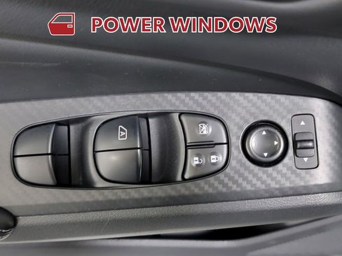 Used 2025 Nissan Altima 2.5 SV FWD image 25