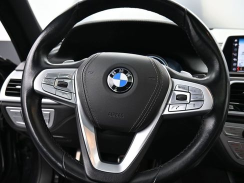Used 2019 BMW 740i xDrive w/ Executive Package AWD/4WD image 12