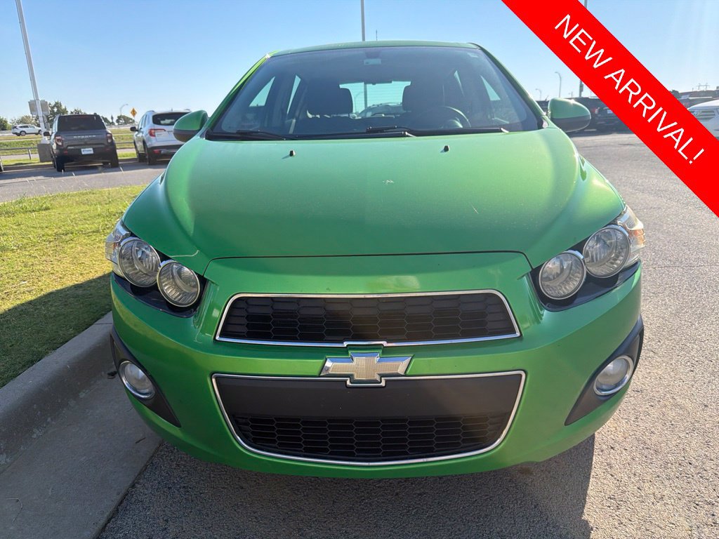 Used 2014 Chevrolet Sonic LT w/ LT Spring Promotional Package FWD image 2