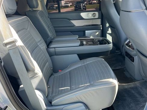 Used 2018 Lincoln Navigator Black Label w/ Cargo Package AWD/4WD image 17