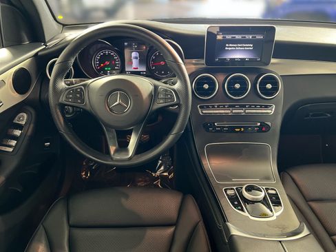 Used 2019 Mercedes-Benz GLC 300 4MATIC image 23