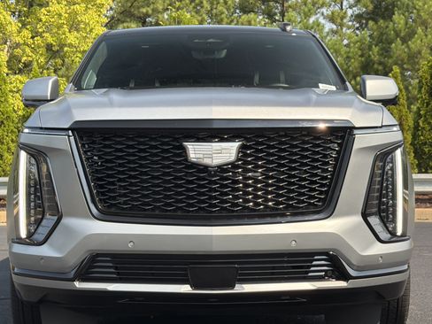 Used 2025 Cadillac Escalade ESV Sport Platinum w/ LPO, ONYX Package AWD/4WD image 68
