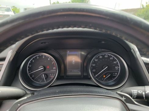 Used 2023 Toyota Camry SE FWD image 14