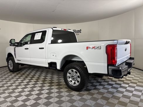 Used 2024 Ford F250 XLT w/ FX4 Off-Road Package image 6