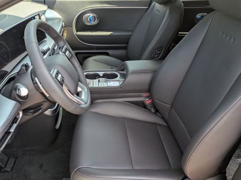 New 2026 Hyundai Ioniq 9 SEL image 11