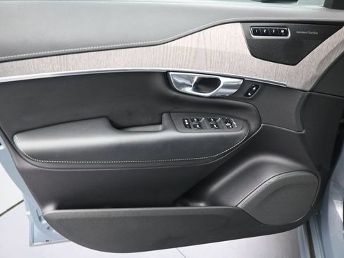 Certified 2023 Volvo XC90 B6 Ultimate AWD/4WD image 11