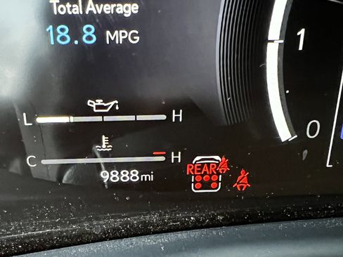 Used 2025 Lexus LX 600 4WD w/ Appearance Package image 21