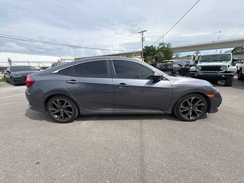 Used 2020 Honda Civic Sport image 2