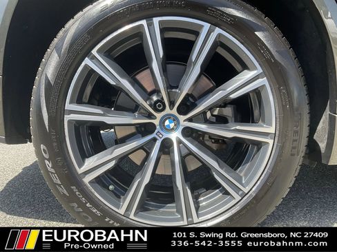 Used 2023 BMW X5 xDrive45e w/ Executive Package AWD/4WD image 32