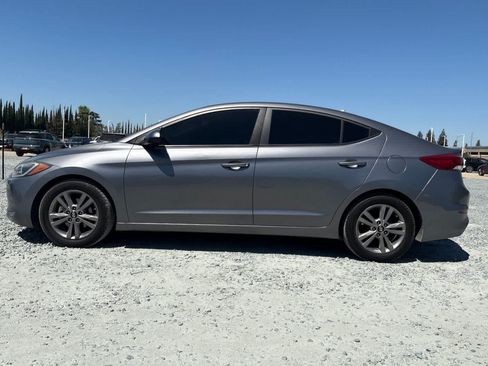 Used 2017 Hyundai Elantra SE FWD image 6