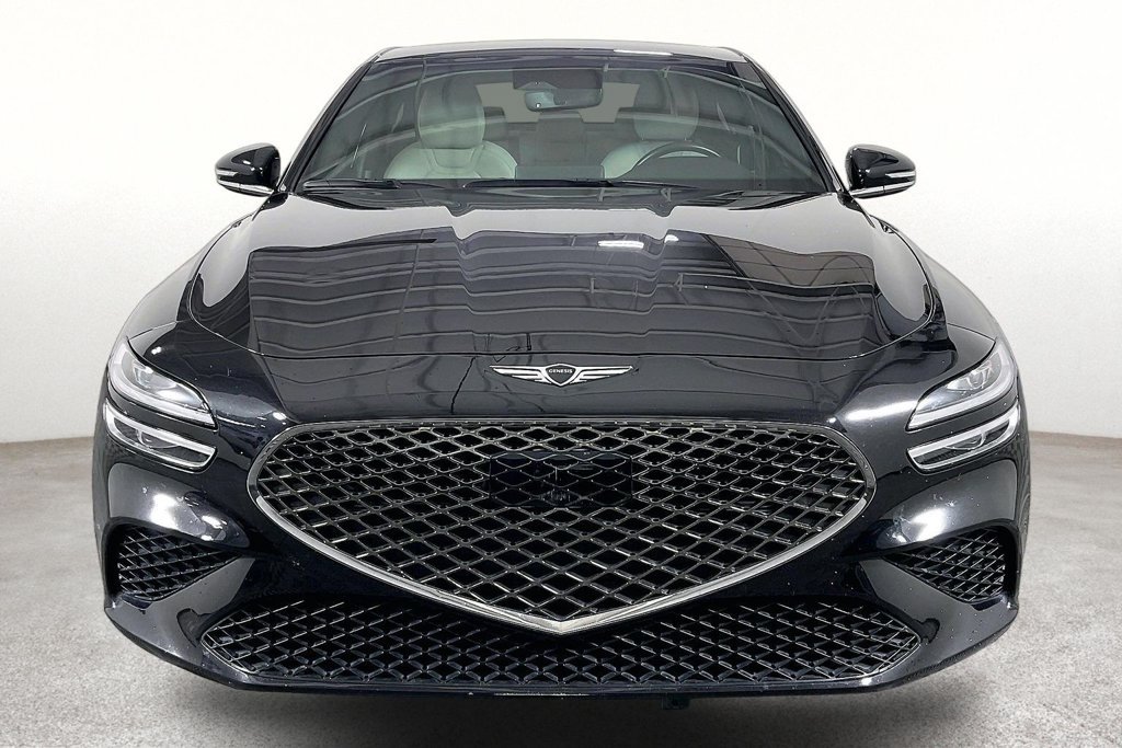 Used 2025 Genesis G70 2.5T RWD image 4