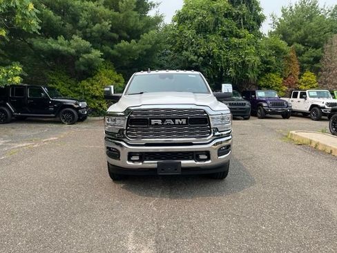 Used 2023 RAM 2500 Limited AWD/4WD image 2