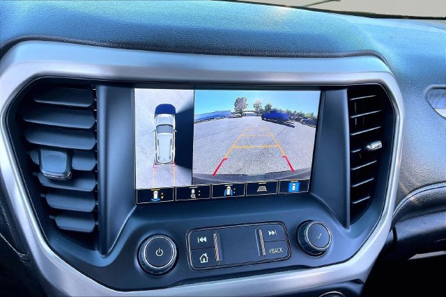 Used 2021 GMC Acadia Denali w/ Denali Technology Package AWD/4WD image 11