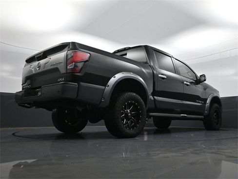 Used 2024 Nissan Titan Platinum Reserve w/ Moonroof Package image 28