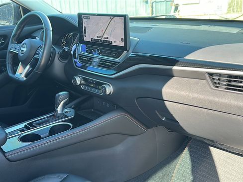 Used 2023 Nissan Altima 2.0 SR image 22