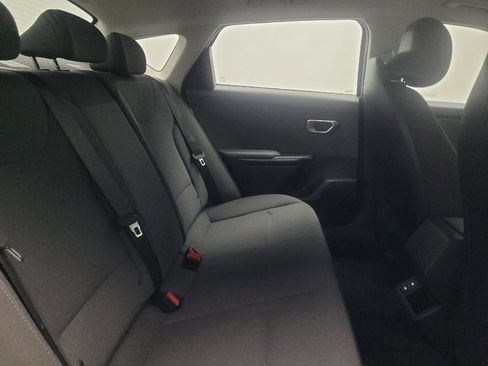 Used 2025 Kia K4 FWD image 19