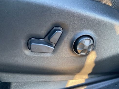 New 2026 Chrysler Pacifica Select image 23