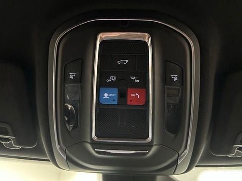 Used 2021 Jeep Grand Cherokee L Altitude image 32