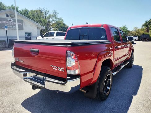 Used 2014 Toyota Tacoma PreRunner w/ SR5 Package image 8