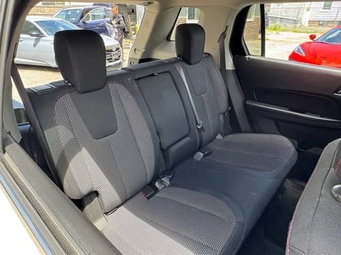 Used 2017 GMC Terrain SLE w/ Convenience Package AWD/4WD image 13
