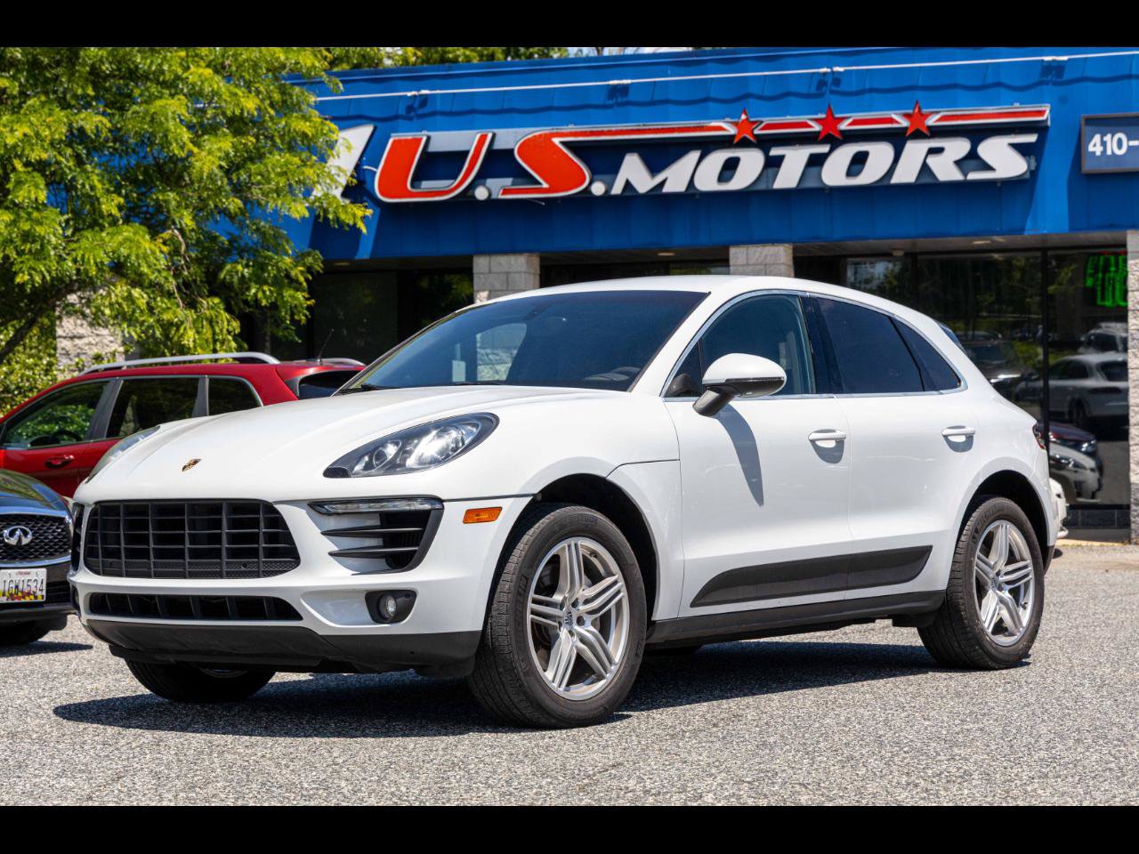 Used 2016 Porsche Macan S w/ Infotainment Package AWD/4WD image 1