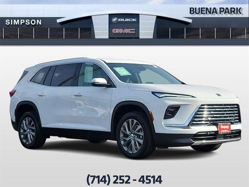 Used 2026 Buick Enclave Preferred image 1