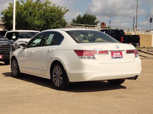 Used 2011 Honda Accord EX-L image 4