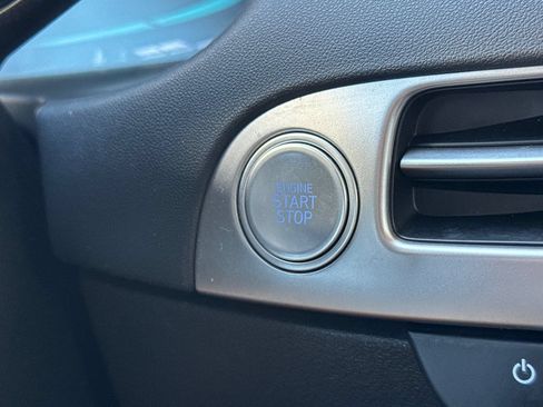 Used 2024 Hyundai Palisade SEL FWD image 25