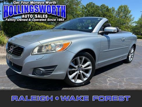 Used 2011 Volvo C70 T5 FWD image 1