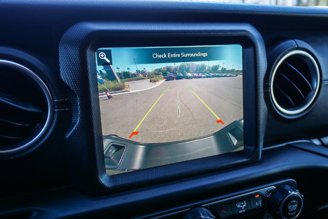 Used 2020 Jeep Gladiator Overland w/ Popular Equipment Package AWD/4WD image 26